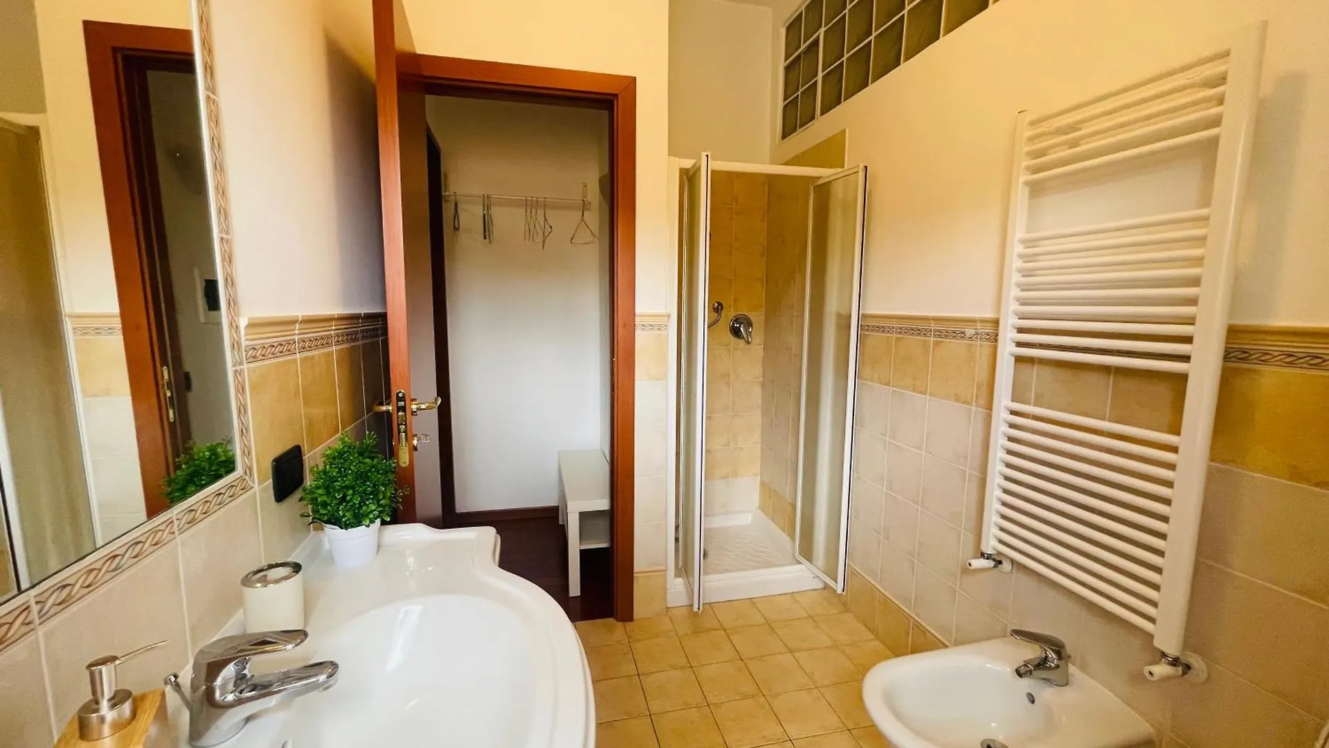 Villetta Home - Castelli Apartments Castel Gandolfo Guest house